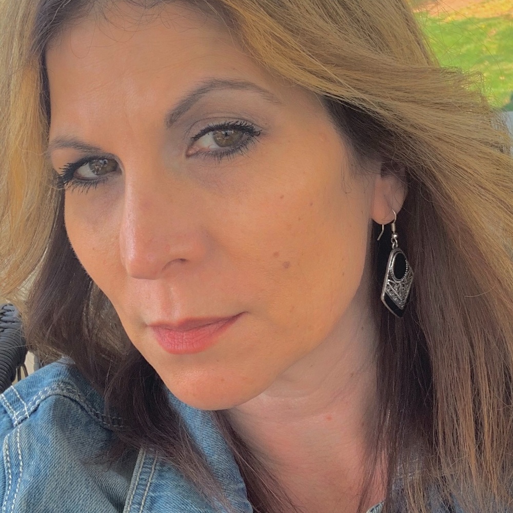 Meet your Posher,  Kat